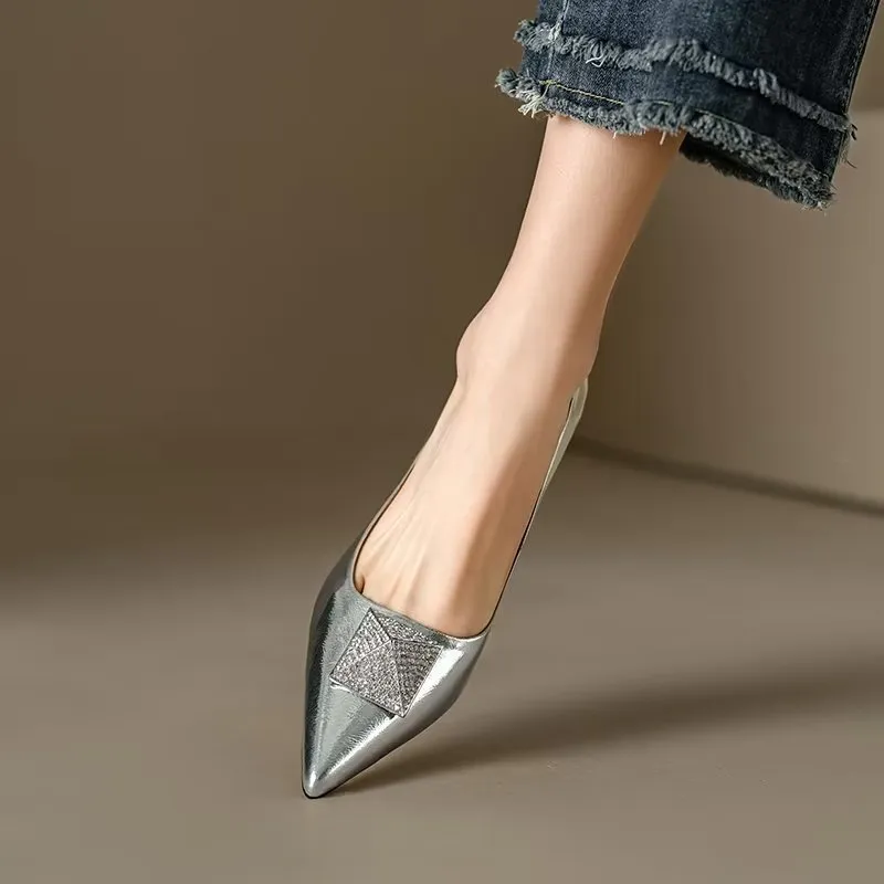 ChicLeather Pointed Toe Low-med Heels