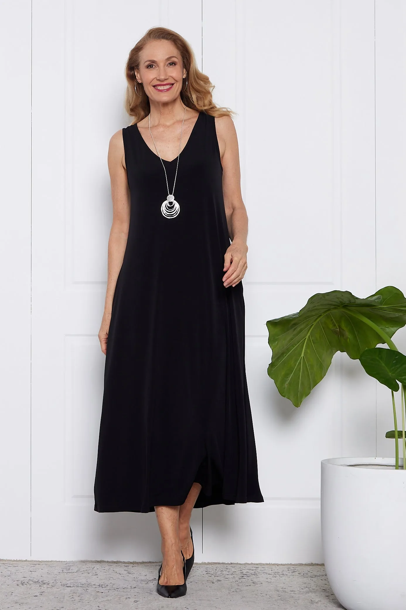 Kathleen A-Line Stretch Midi - Black